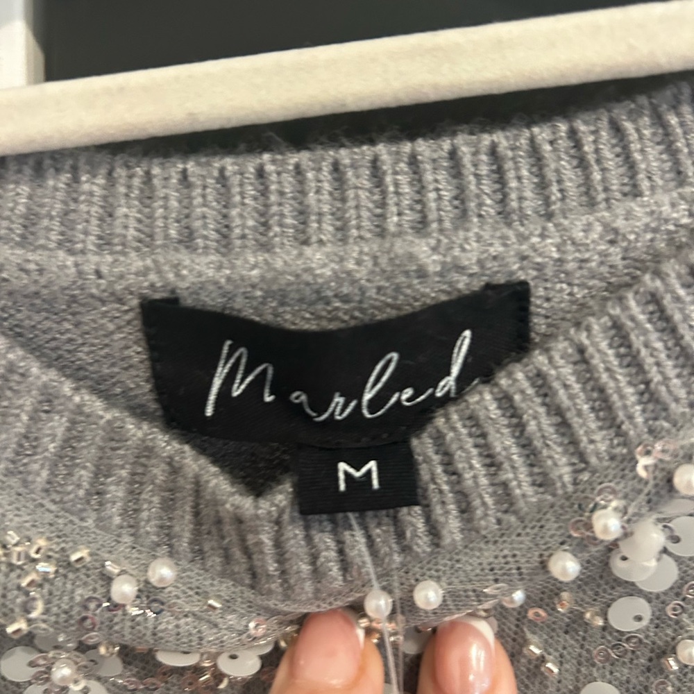 NWTS. Beaded Floral Sleeveless Knit Tank Top - Gray - Picture 7 of 8